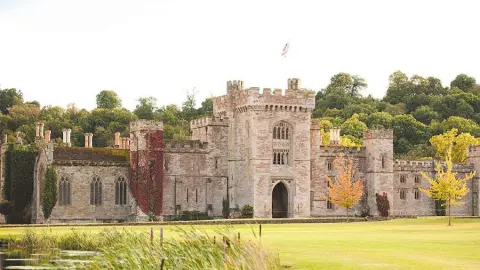 Hampton Court Castle