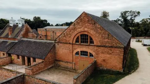 Ivy House Weddings